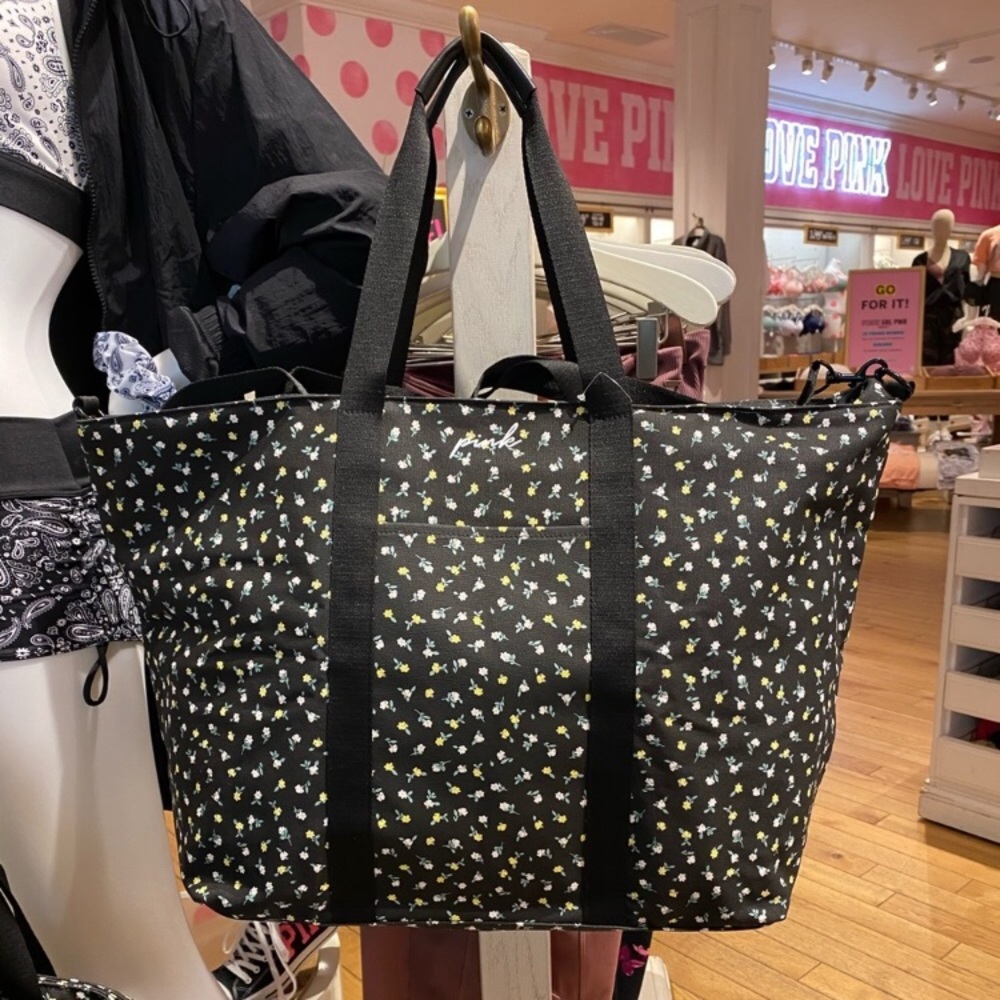 Victoria’s Secret Pink tote bag